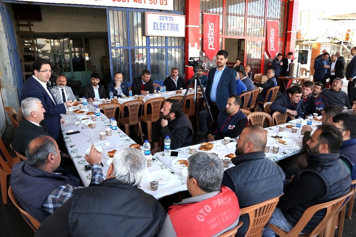 Başkan Yazgı Sanayi Esnafıyla Sanayi Projesi\'ni Konuştu