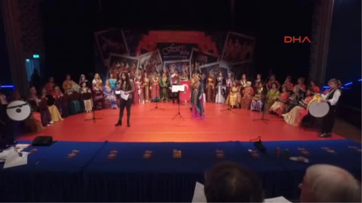 Bursa Nilüfer Kadın Korosu\'nun Hollanda Konserinde, "Türkiye Türkiye" Sesleri