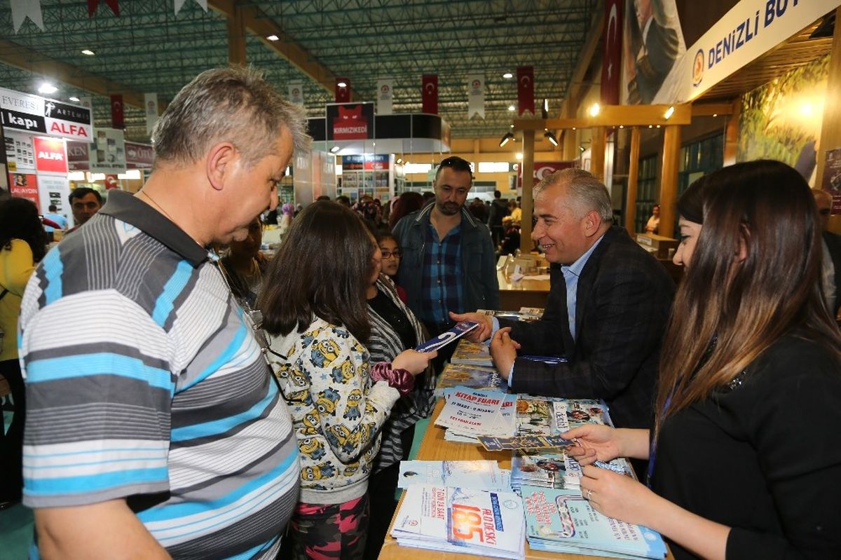 Denizli Kitap Fuarı\'nı 68 Bin Kişi Ziyaret Etti