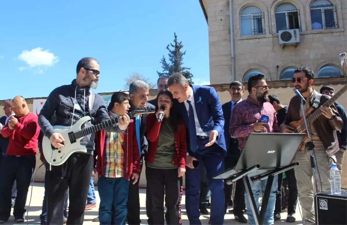 Dünya Otizm Farkındalık Günü Etkinliği Düzenlendi