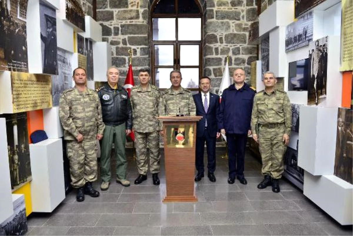Genelkurmay Başkanı ve Kuvvet Komutanları Diyarbakır\'da (2)- Yeniden