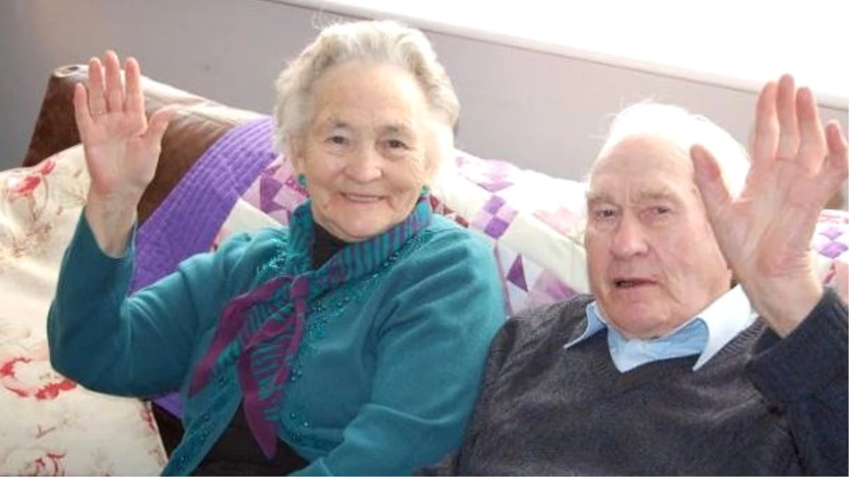 İngiltere\'de 71 Yıllık Evli Çift 4 Dakika Arayla Öldü