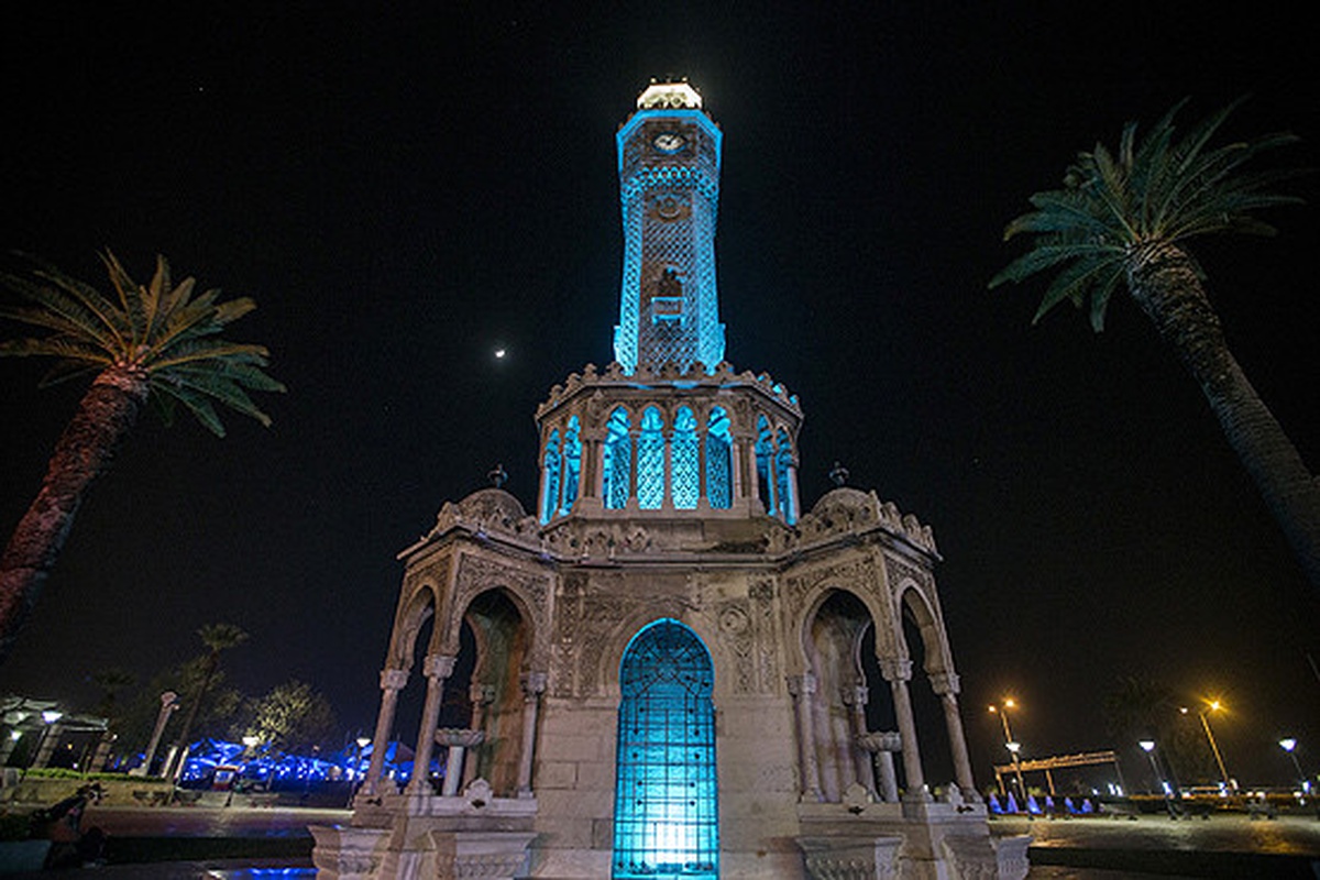 İzmir\'de "Otizm Farkındalığı" Etkinliği