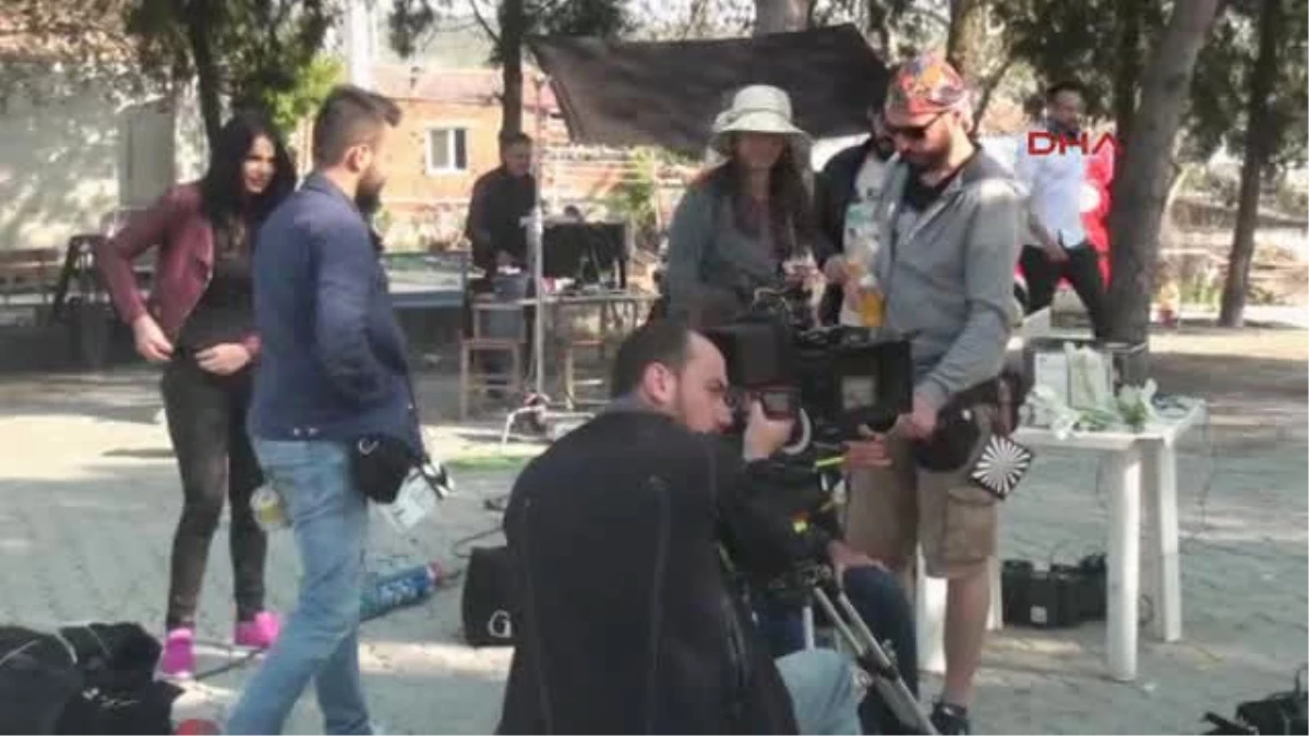 Izmir Izel, Ilk Sinema Filmi Için Kamera Karşısına Geçti
