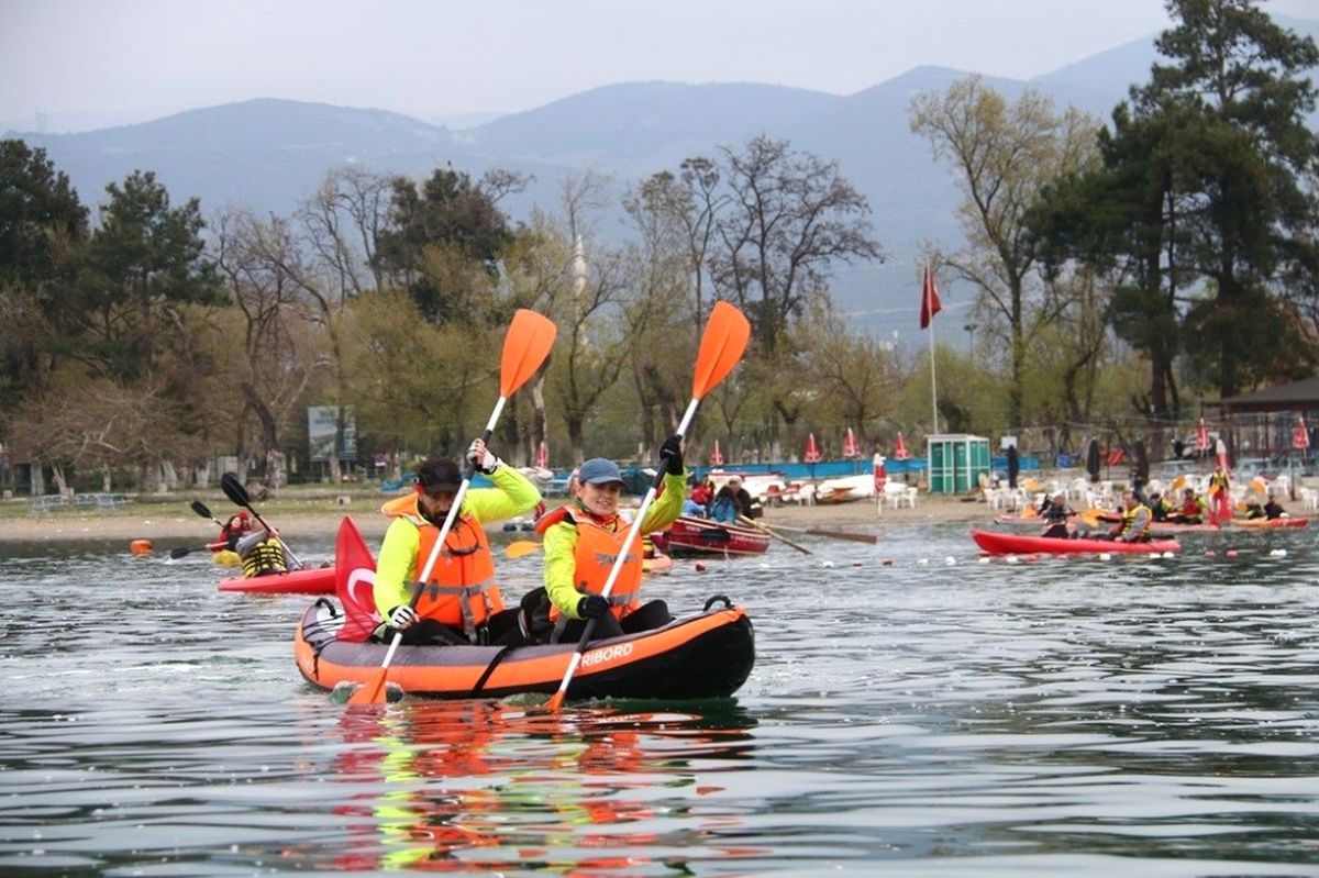 Kanolar ile Göle İznik Yazdılar