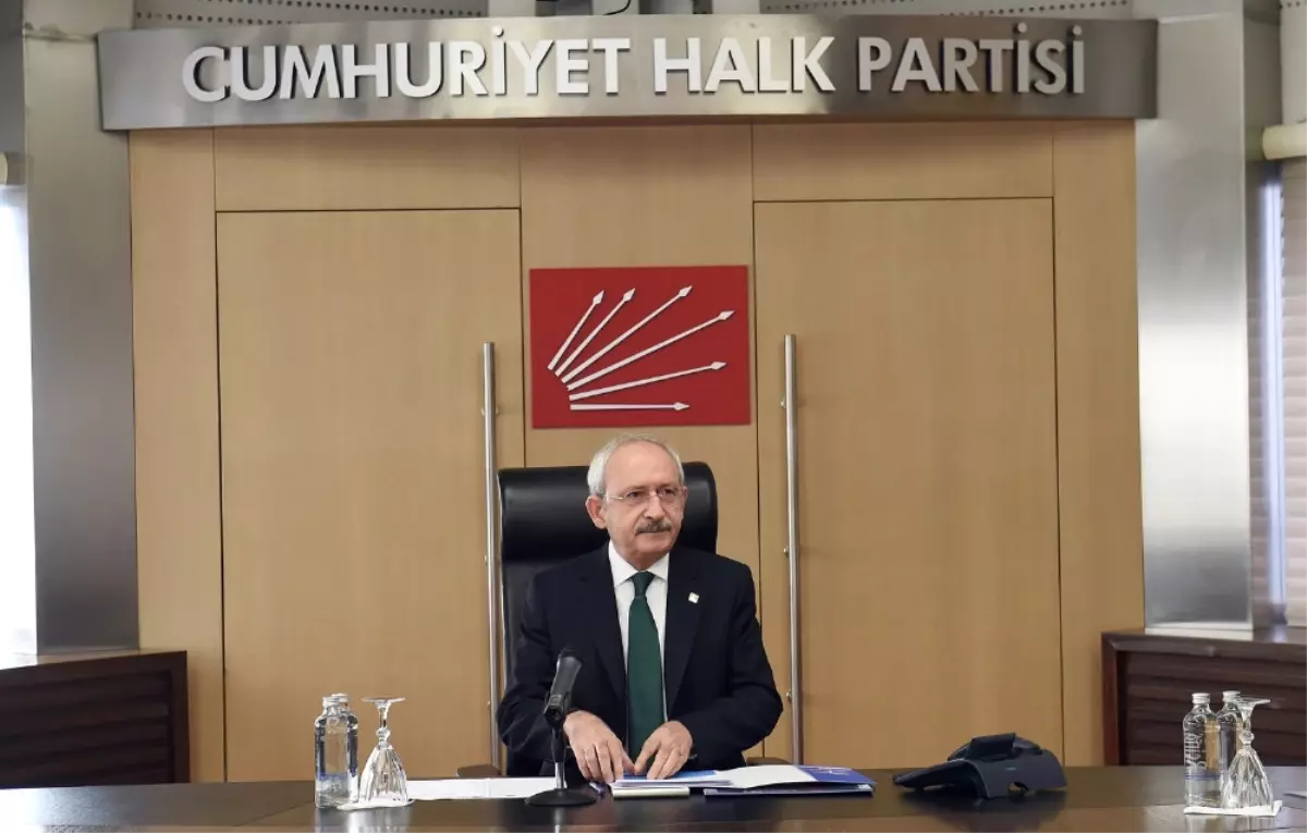 Kılıçdaroğlu Genel Yayın Yönetmenleriyle Bir Araya Geldi