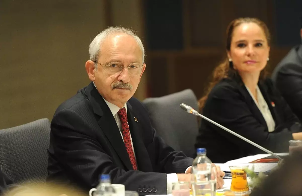 Kılıçdaroğlu Medya Yöneticileri ile Bir Araya Geldi