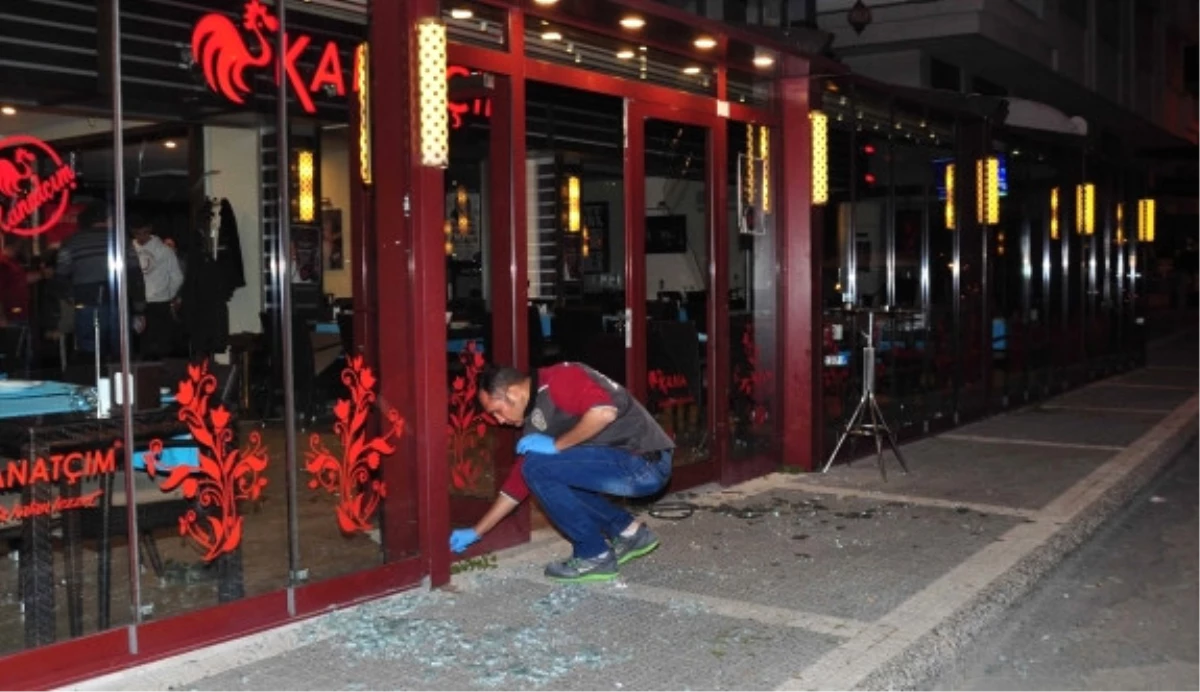 Manavgat\'ta Restoranda Silahlı Kavga: 2 Yaralı