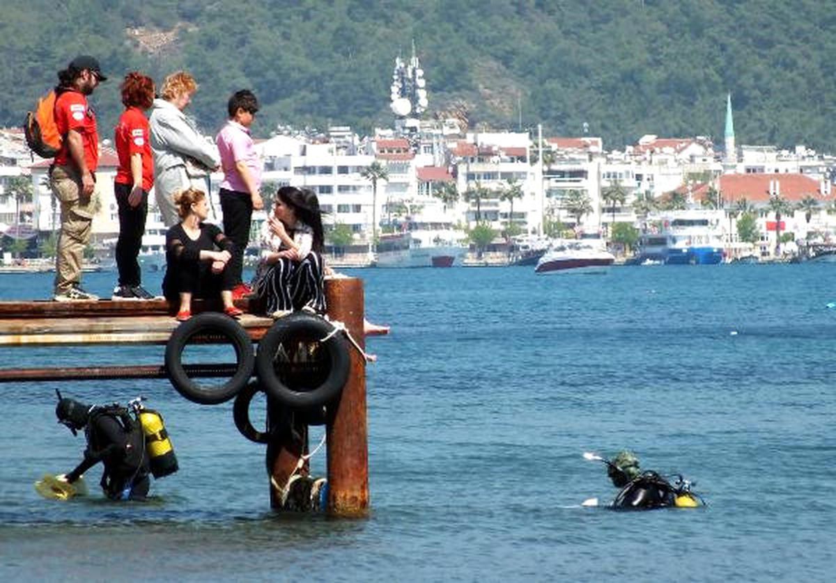 Marmaris\'te Sezon Öncesi Deniz Temizliği