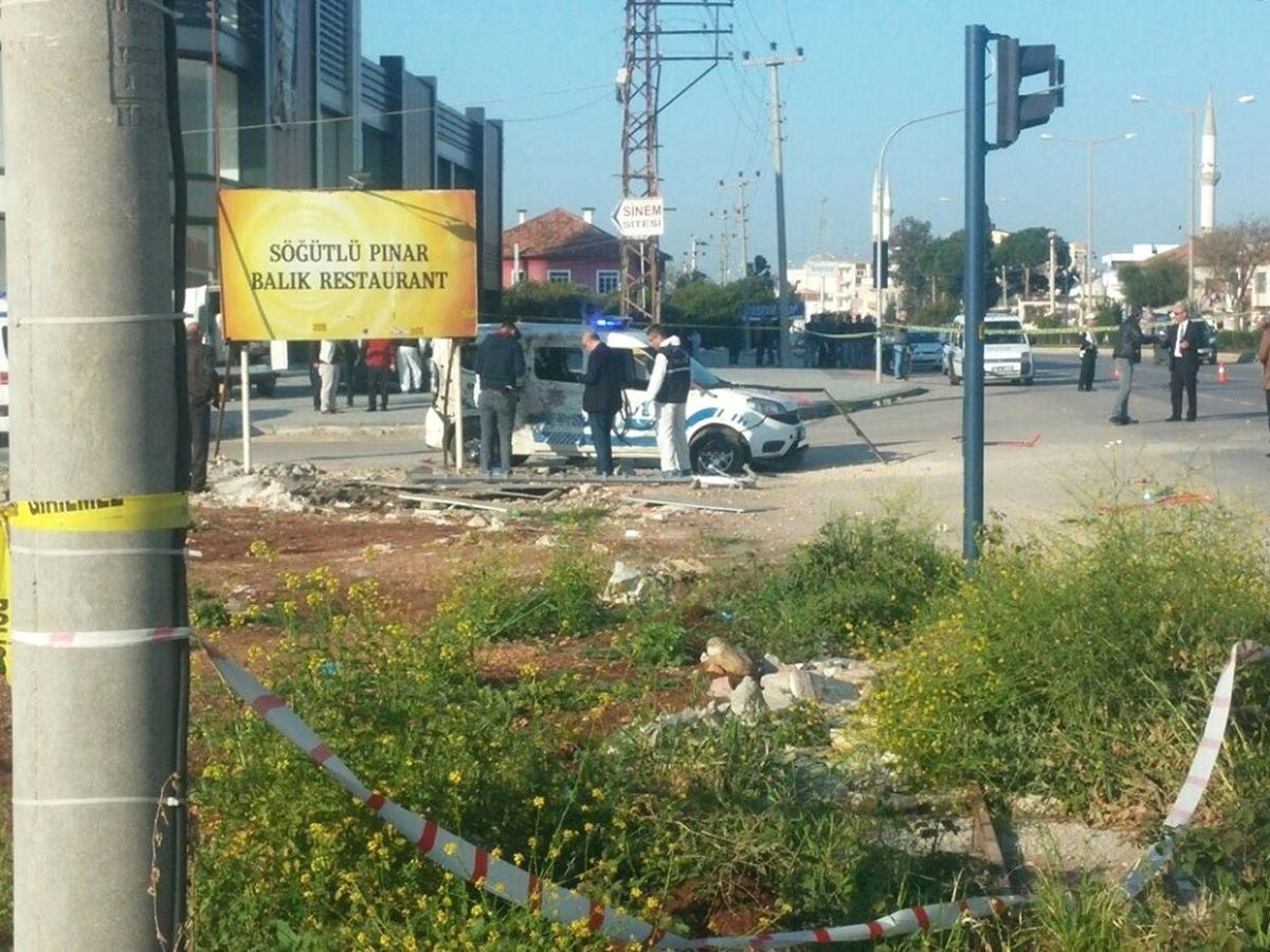 Mersin\'de Polise Saldırı: 2 Yaralı