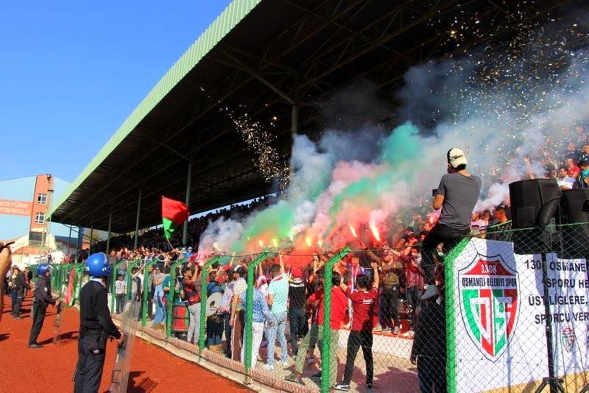 Osmaneli Belediye Başkanı Münür Şahin\'den Osmaneli Belediye Spor\'a Teşekkür