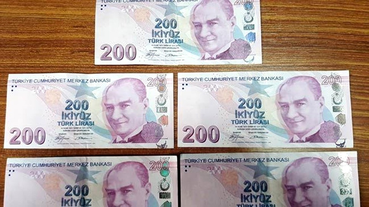 Piyasaya Sahte Para Süren Kalpazanlar Yakalandı