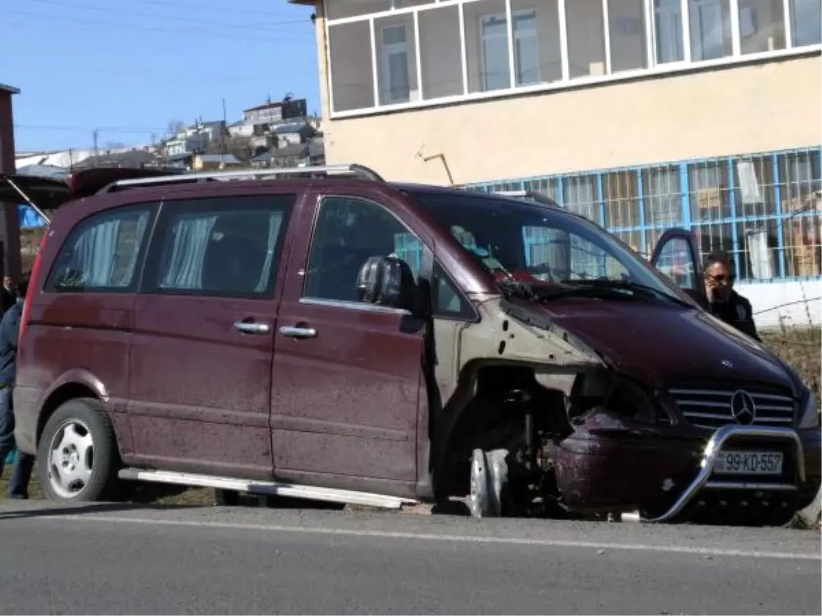 Türkgözü\'nden Kaçtılar, 54 Kilometre Sonra Tır\'la Durduruldular