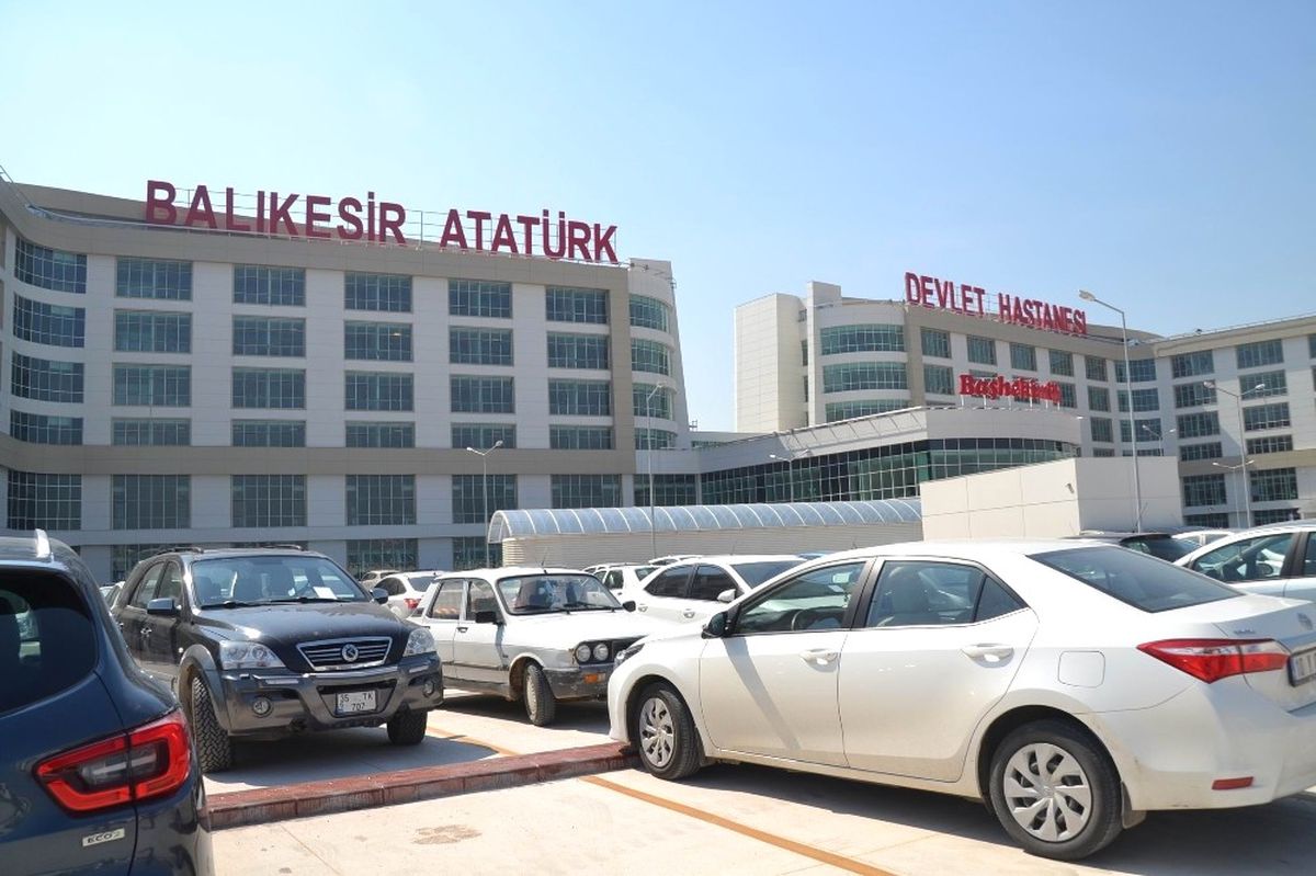 Yeni Atatürk Devlet Hastane\'si Hasta Kabulüne Başladı