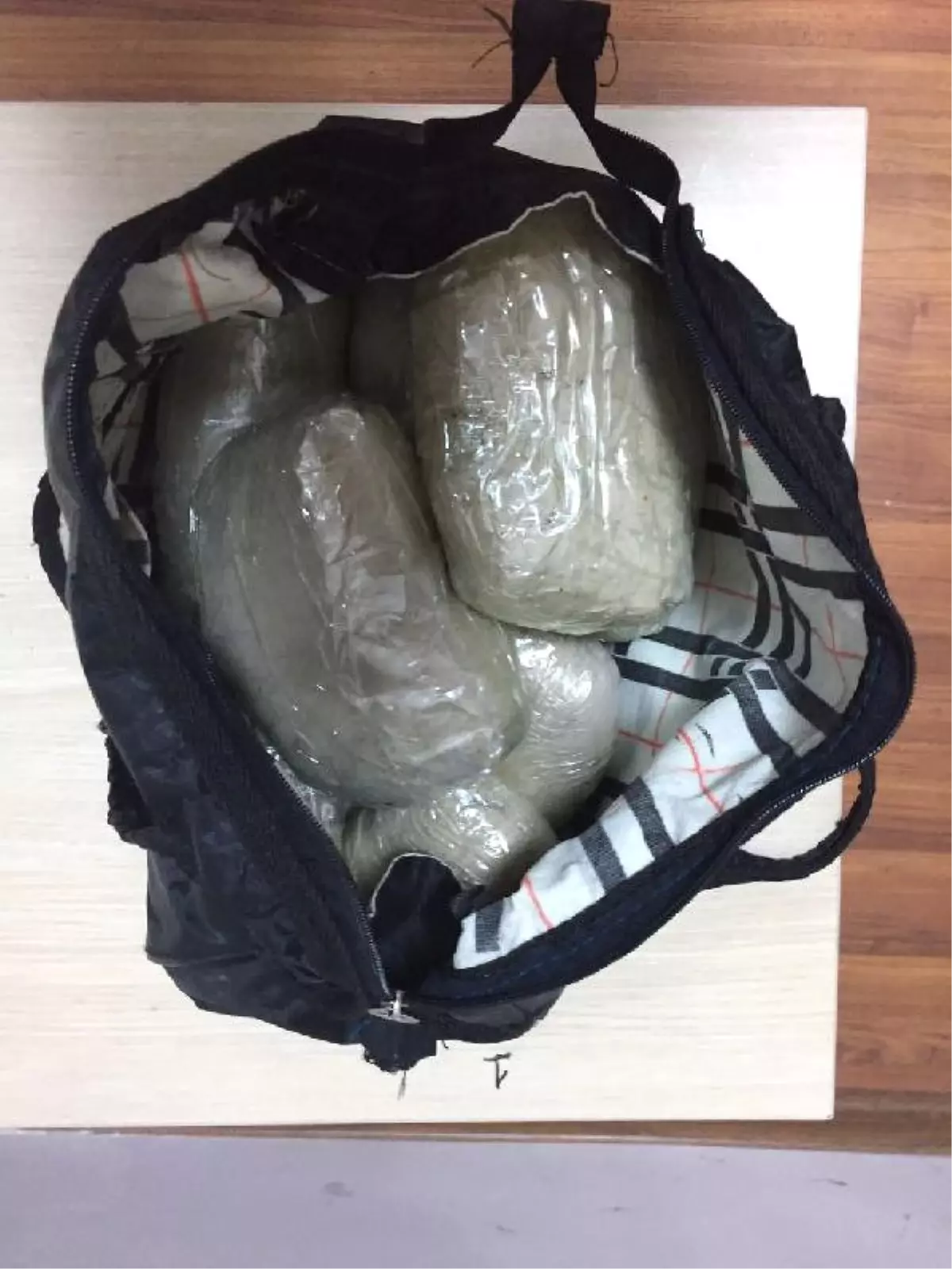 Yolcu Otobüsünde 4 Kilo 607 Gram Eroin Ele Geçirildi