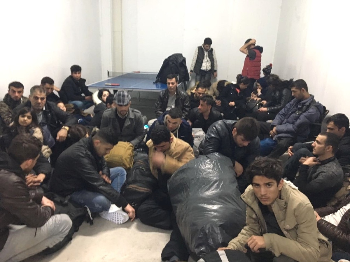 76 Kaçak Göçmen Karbonmonoksit Ölçüm Cihazı Ile Yakalandı