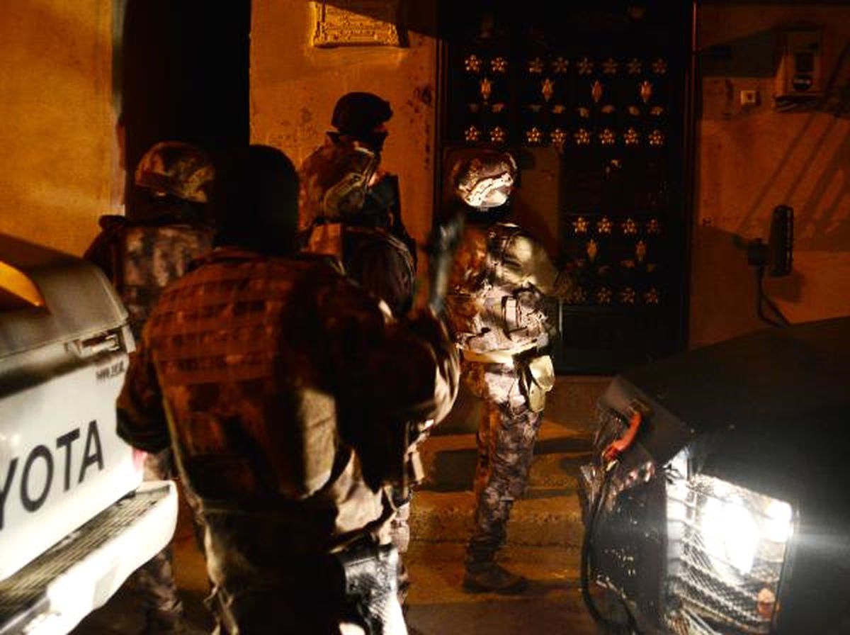 Adana\'da Pkk/kck Operasyonu: 7 Gözaltı