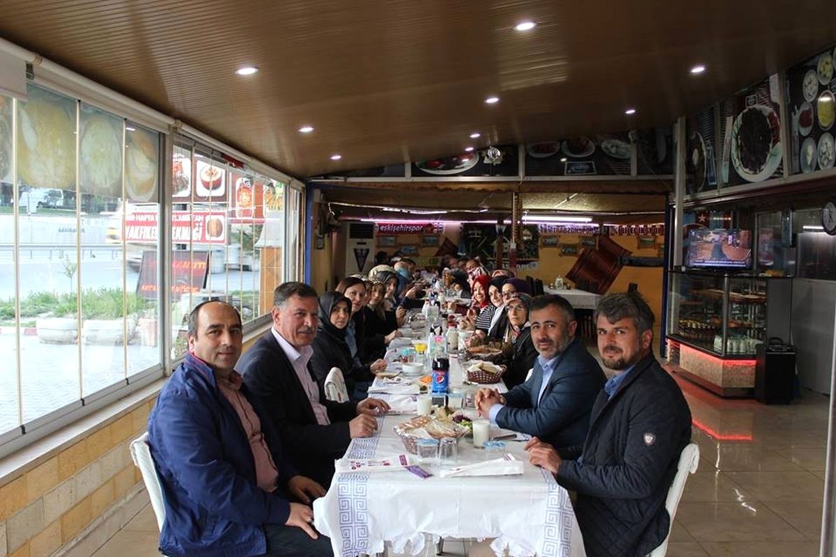AK Parti Bilecik Merkez İlçe Başkanlığından Vezirhan\'da Referandum Çalışması