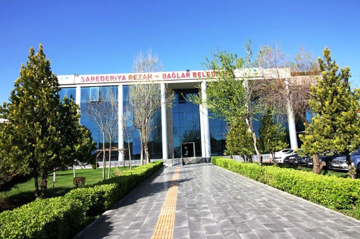 Bağlar Belediyesine Baskın