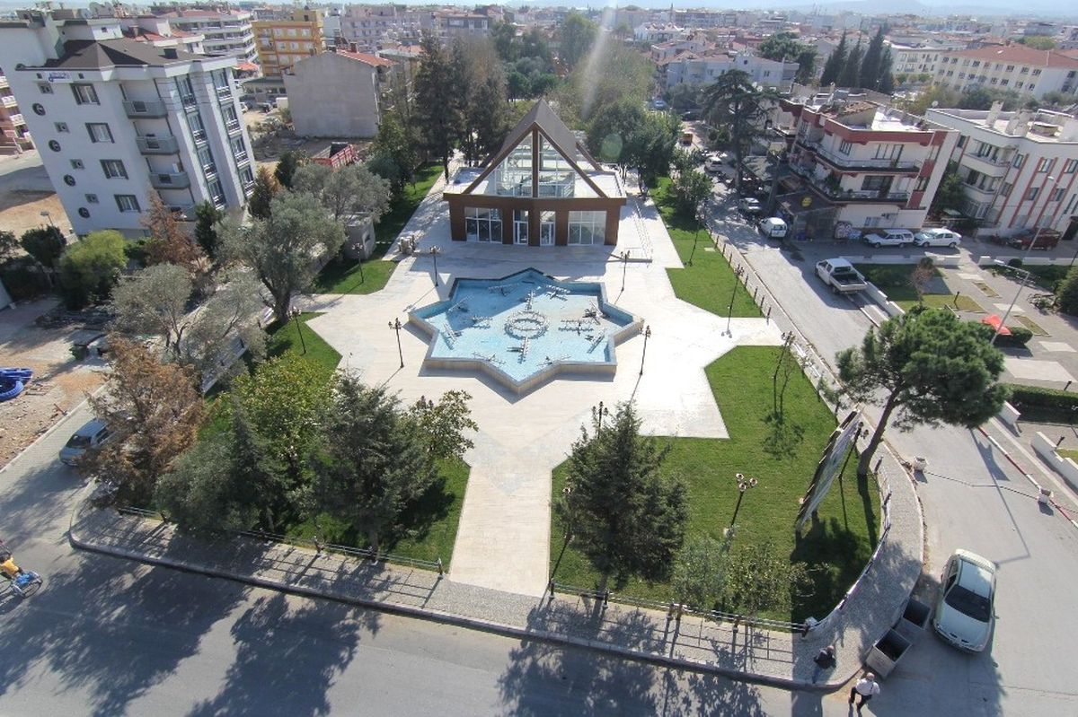 Bakan Arslan\'dan Menderes\'te Ömer Halisdemir Parkını Açacak