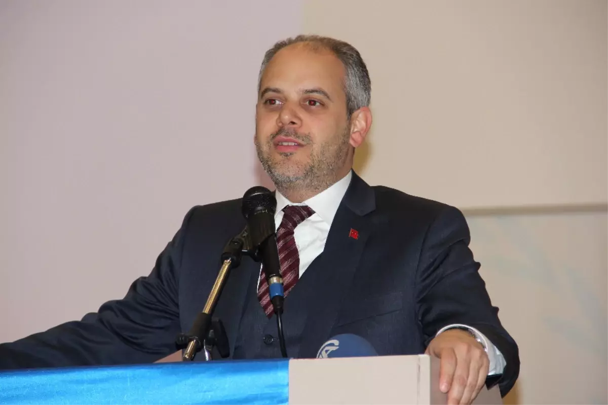 Bakan\'dan Göztepe ve Karşıyaka Statlarına Ilişkin Açıklama