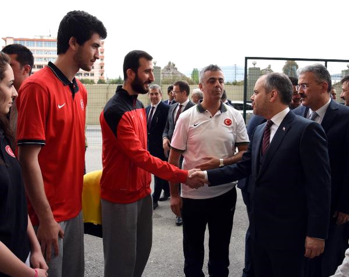 Bakan Kılıç: Sokağa Çıkacak Yüzünüz Olmaz