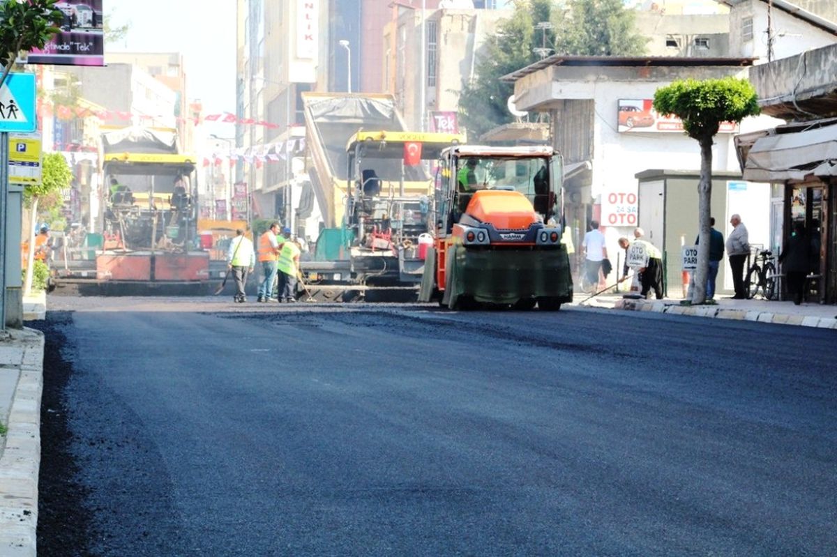 Başkan Seyfi Dingil 20 Yıldır İhmal Edilmiş Yollara Neşter Vurdu