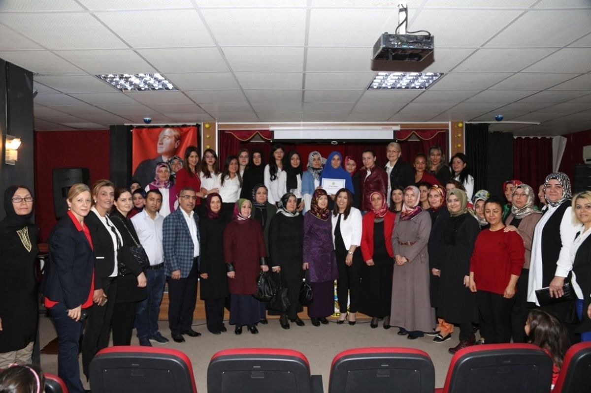 Çelikcan: "Eğitimlerimiz ile Aileler Çocuklarını Hayata Daha İyi Hazırlıyor"
