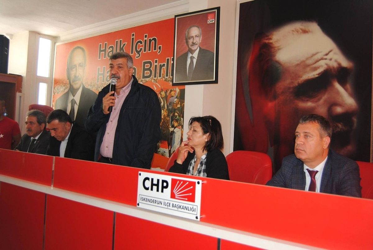 CHP İskenderun İlçe Başkanı Mansuroğlu, Meclis Üyesini İstifaya Çağırdı