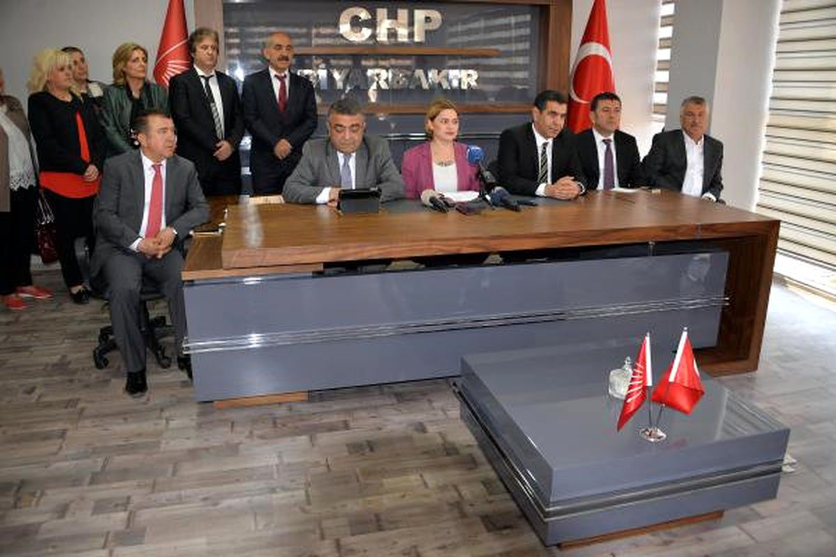 CHP\'li Böke; Türkiye\'nin Diktatörlüğe Değil, Demokrasiye İhtiyacı Var