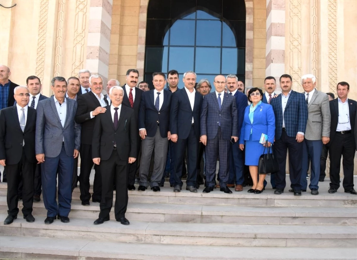 Demirtaş: "Muhtarlıklarımız Birer Hizmet Kapılarıdır"