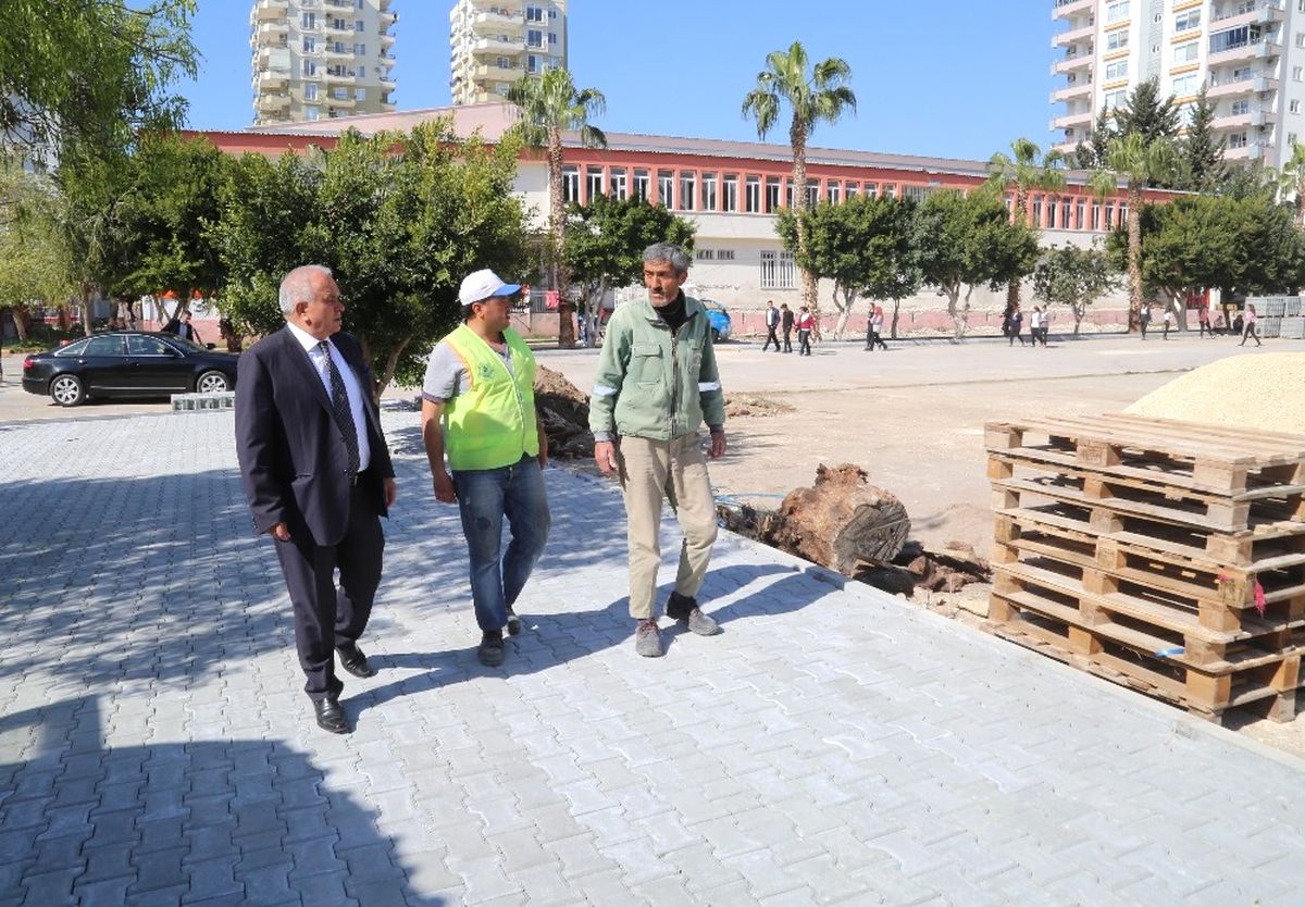 Erdemli\'de Okulların Çevresi Düzenleniyor