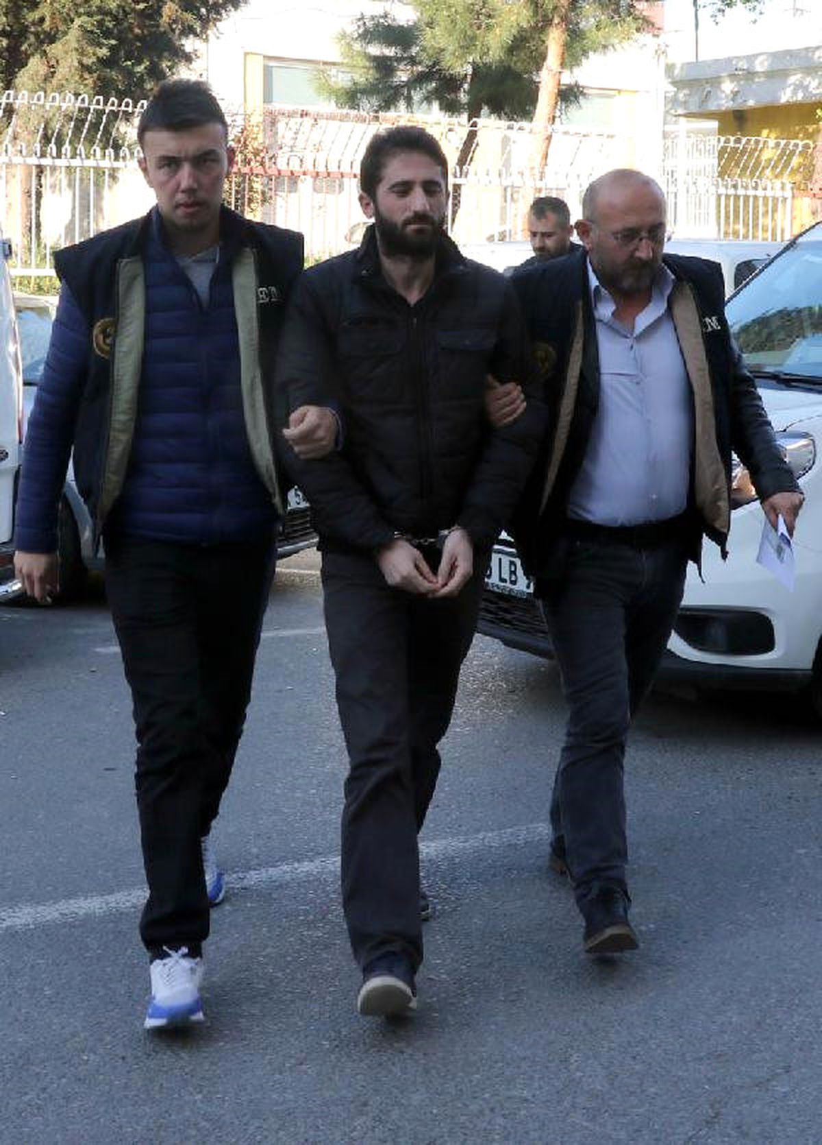 Fetö\'nün Jandarma Yapılanmasına Operasyon: 13 Gözaltı