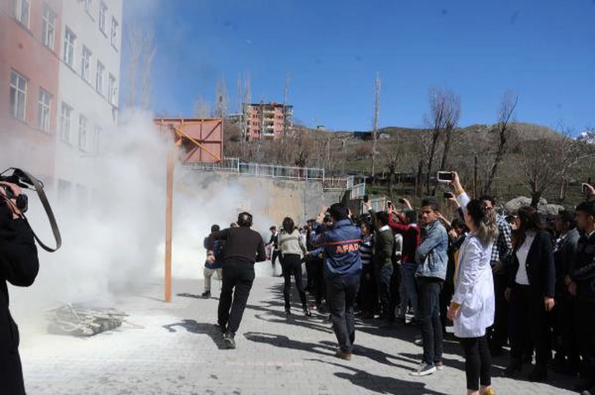 Hakkari\'de Yangın ve Deprem Tatbikatı