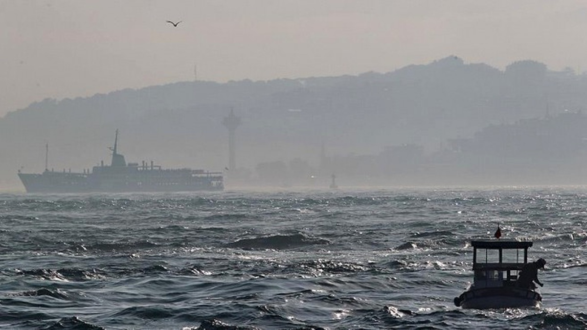 İstanbul Boğazı Gemi Geçişlerine Kapatıldı