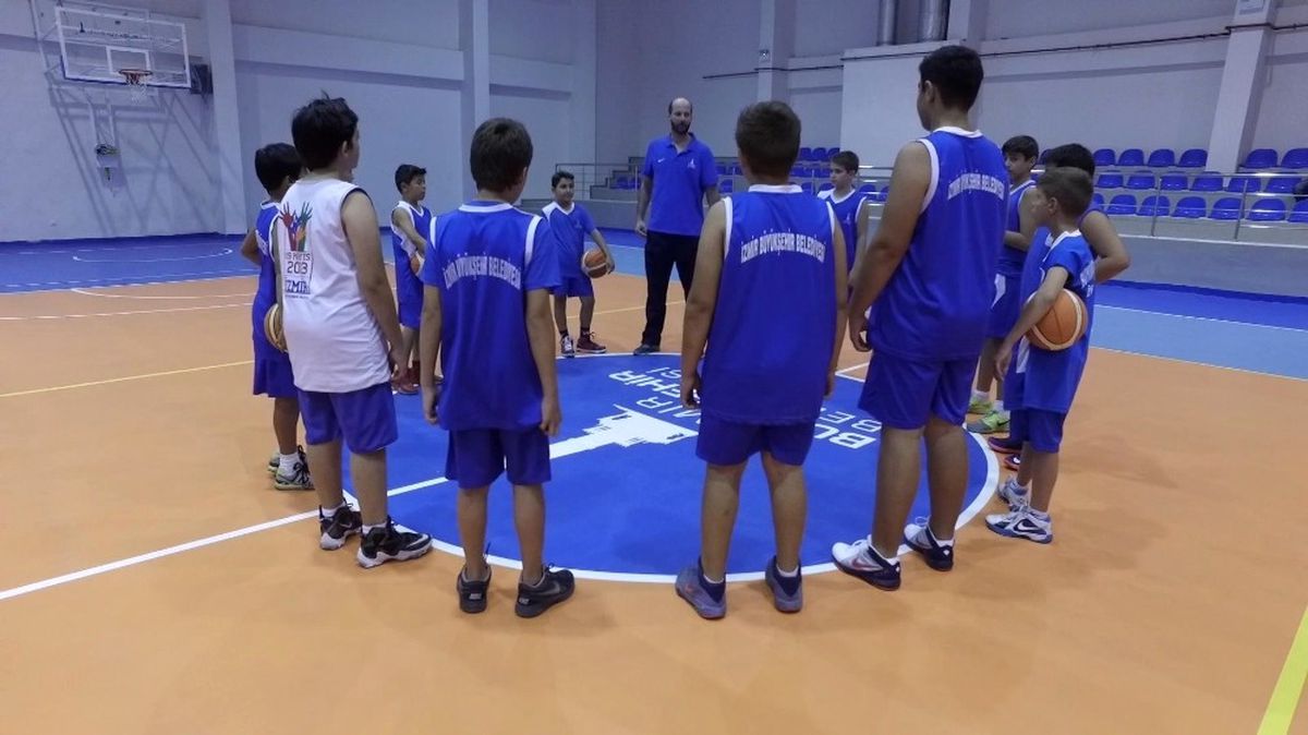 İzmir\'deki Sosyal Yaşamda Kampüsünde Spor Okulu Müjdesi