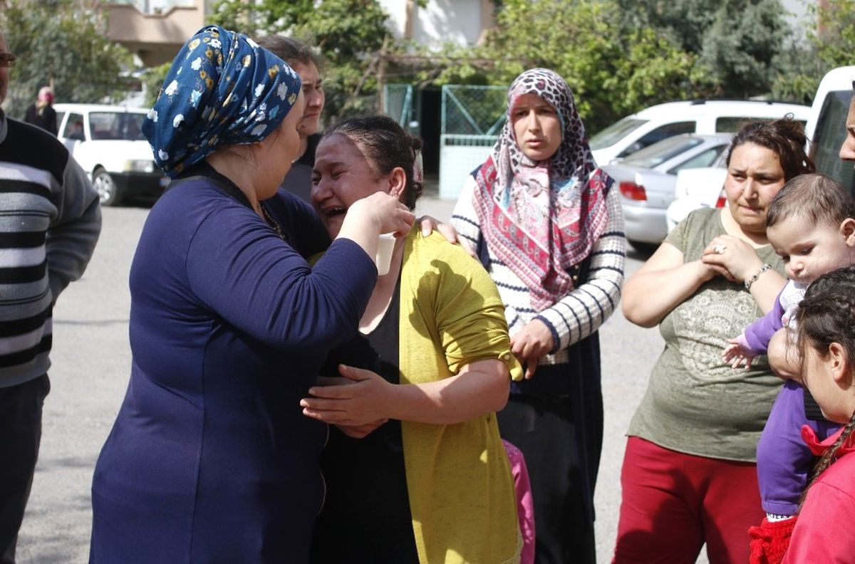 Kahraman Anne 1\'i Bebek 3 Çocuğunu Yanmaktan Kurtardı