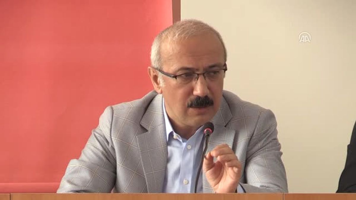 Kalkınma Bakanı Elvan, Mersin\'de Açıklaması
