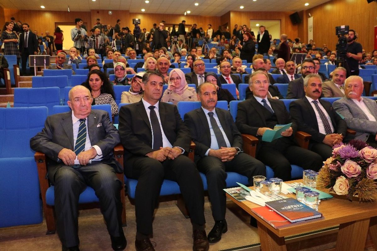 Kbü\'den Ünlü Yapımcı Türker İnanoğlu\'na \'Onursal Doktora\' Unvanı
