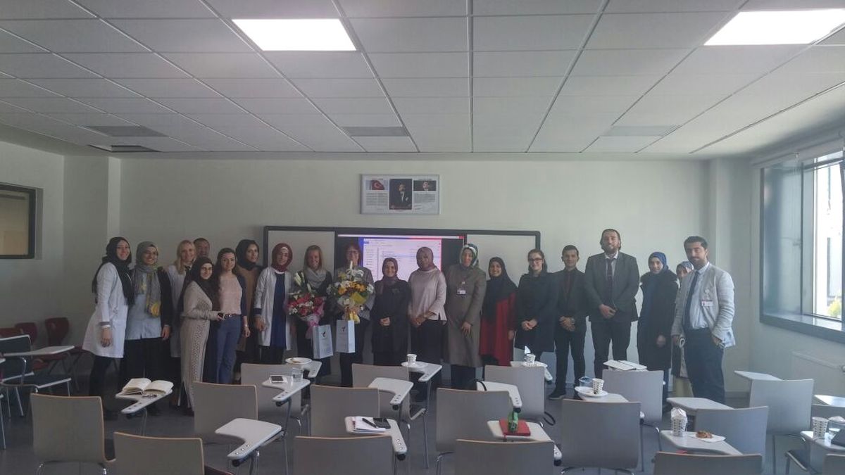 Lesley Koustaff CLIL\'i Anlattı