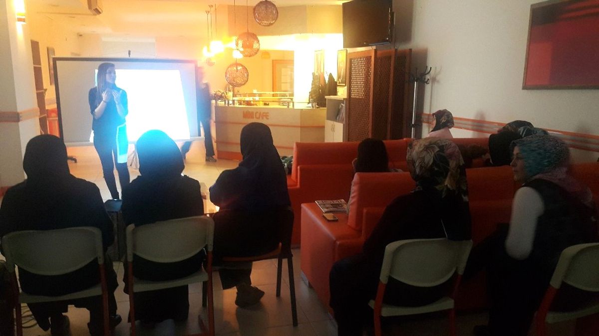 Pursaklar\'da Aile İçi İletişim Seminerleri