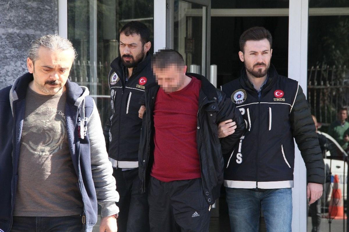Samsun\'da 1 Kilo 300 Gram Esrar Ele Geçti