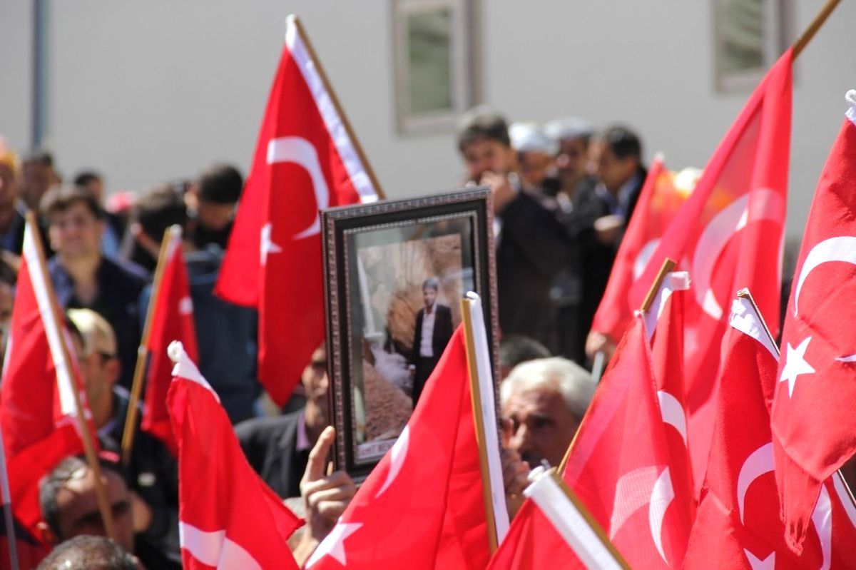 Şemdinli\'de \'Teröre Hayır, Kardeşliğe Evet\' Mitingi