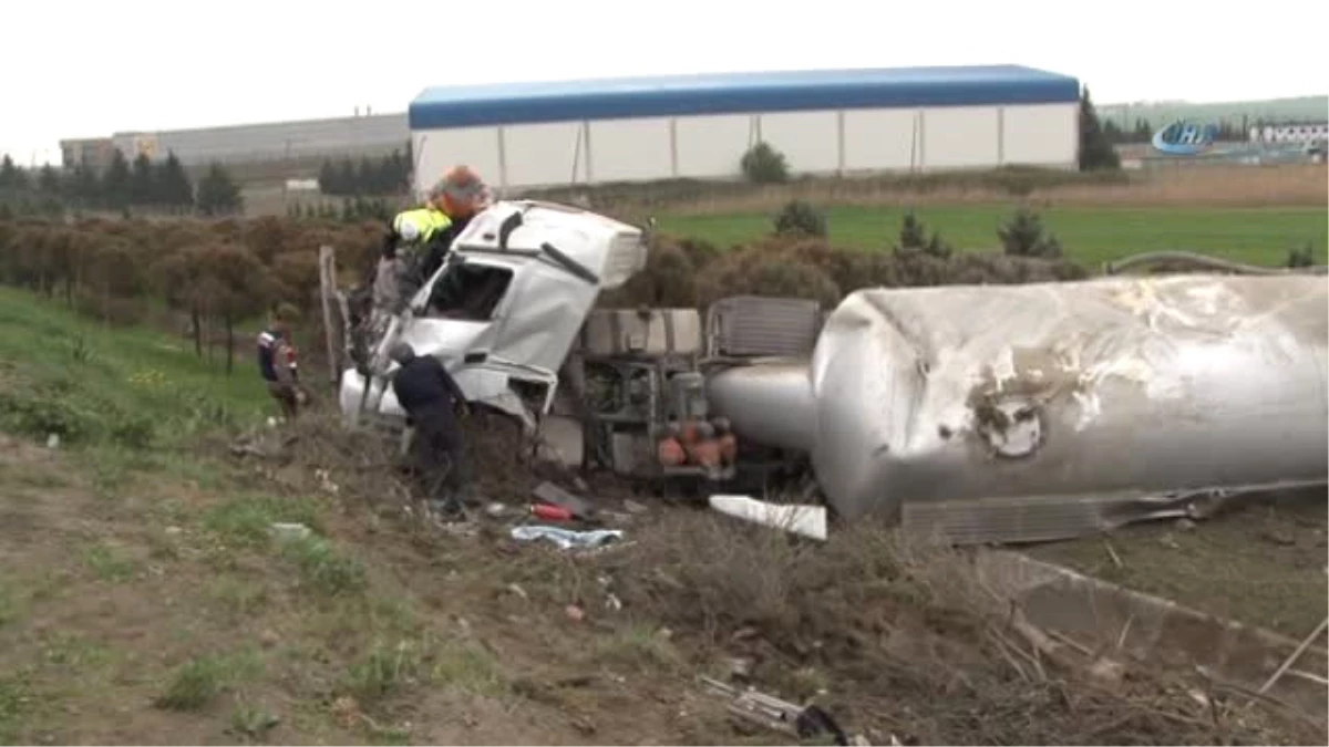 Silivri\'de Tanker Kazası: 1 Yaralı