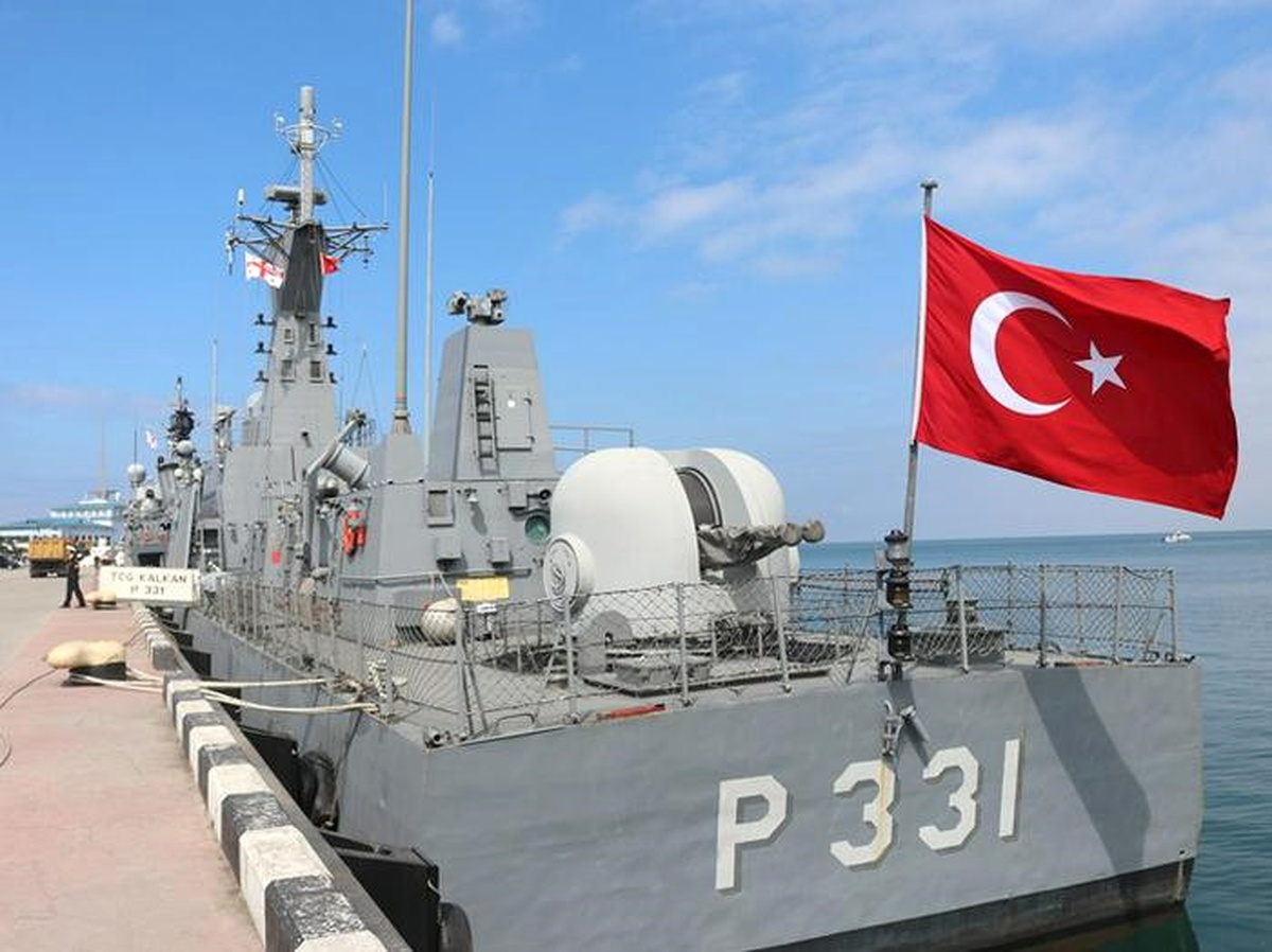 Tcg Kalkan Hücumbotu ve Tcg Yıldırım Fırkateyni Gürcistan\'da