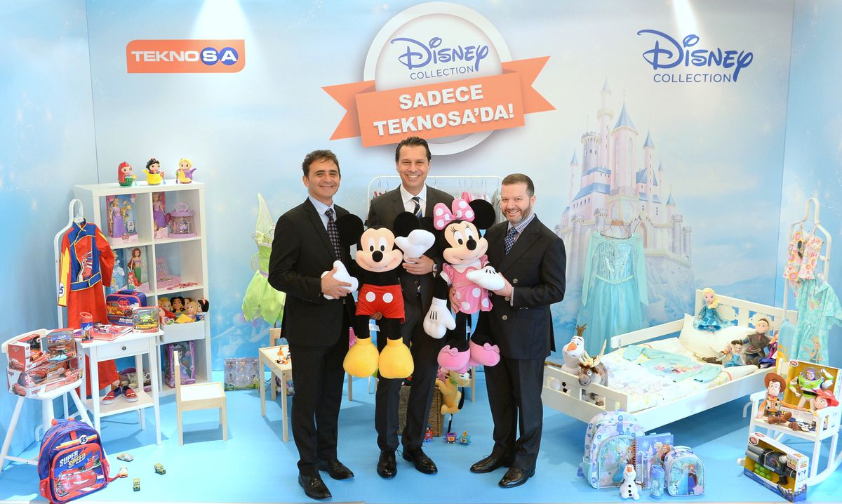 Teknosa\'dan "Disney Collection" Kostümlerinde Kampanya