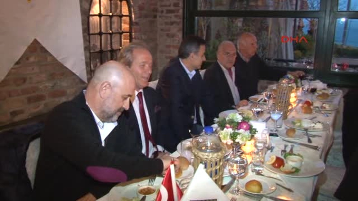 Türkiye Futbol Vakfı\'ndan Süleyman Seba Anısına Özel Gece