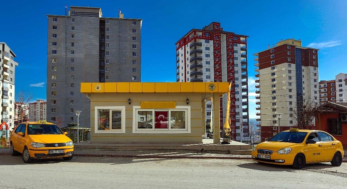 Yenimahalle\'nin Taksi Durakları Modernleşiyor