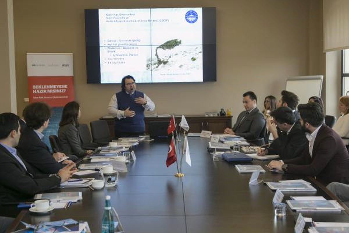 Akademisyenler ve Sektör Liderleri "Siber Güvenlik" İçin Bir Araya Geldi