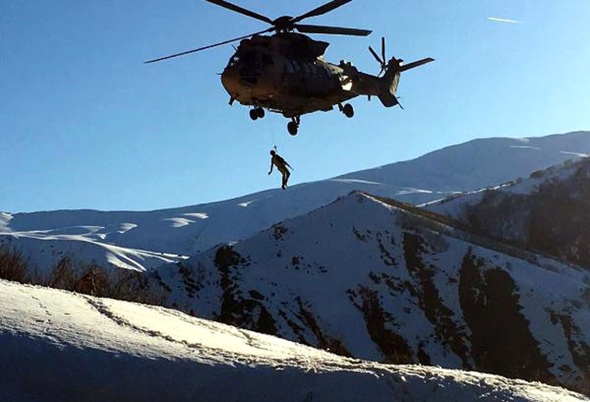 Bitlis\'te PKK\'ya Ait Sığınaklar İmha Edildi
